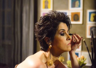 Giovanna Penido no ambiente de Beatriz Siqueira