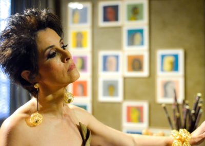 Giovanna Penido no ambiente de Beatriz Siqueira